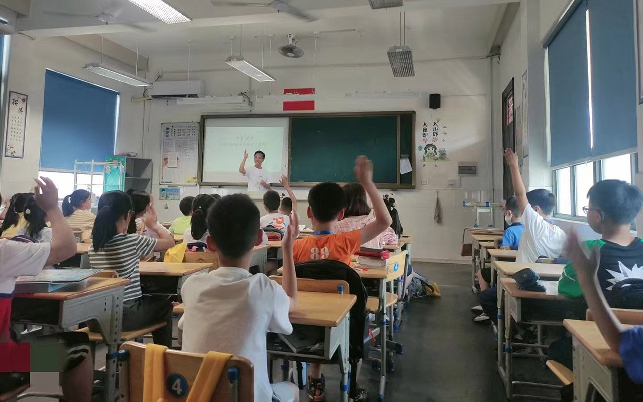 当雄冯家小学